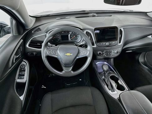 Used 2024 Chevrolet Malibu LT FWD image 30