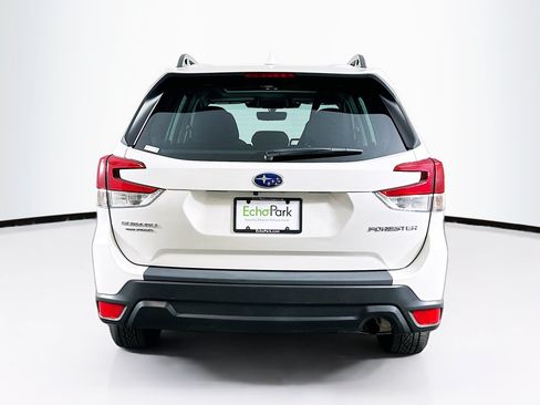 Used 2023 Subaru Forester Premium AWD/4WD image 7
