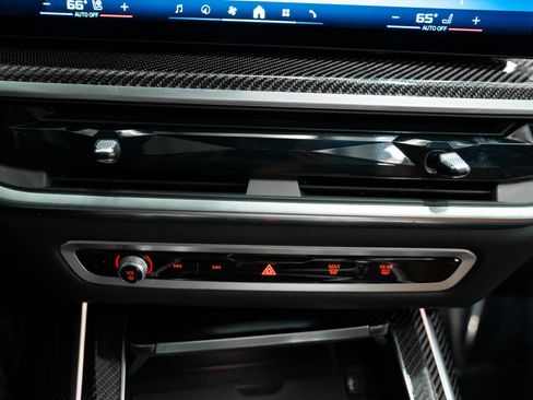 Used 2026 BMW X7 M60i AWD/4WD image 35