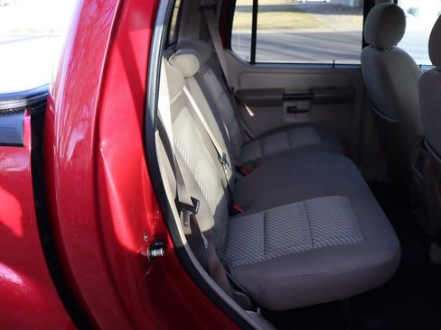 Used 2003 Ford Explorer Sport Trac XLS image 21