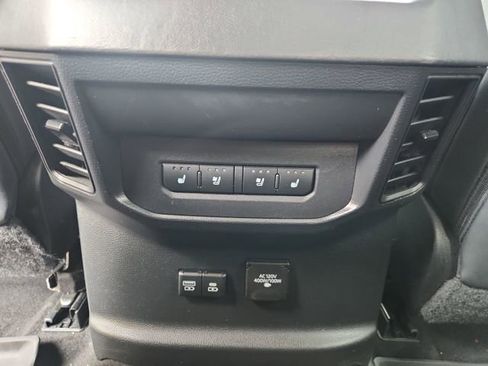 Used 2022 Toyota Tundra Platinum AWD/4WD image 21