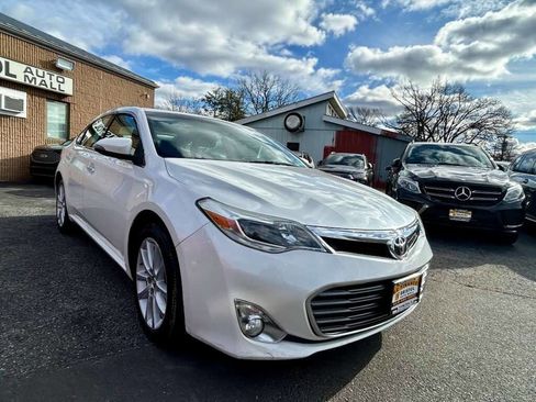 Used 2013 Toyota Avalon XLE image 7