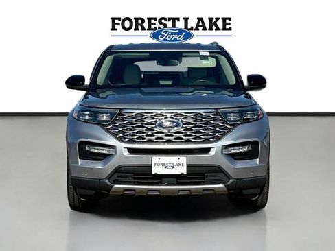 Certified 2022 Ford Explorer Platinum w/ Equipment Group 601A AWD/4WD image 2