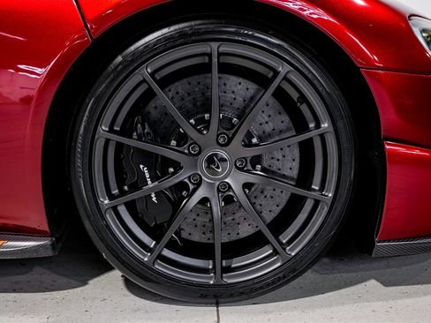 Used 2016 McLaren 675LT Coupe RWD image 41