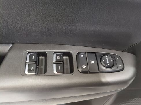 Used 2020 Kia Sportage LX FWD image 16