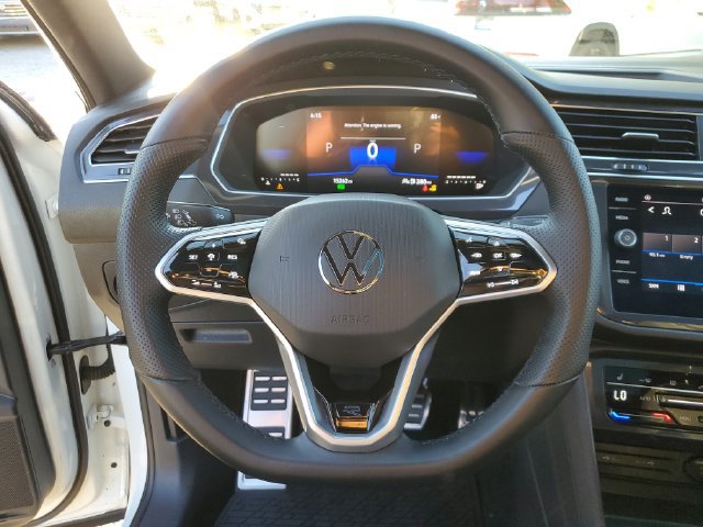 Certified 2023 Volkswagen Tiguan SE R-Line FWD image 31