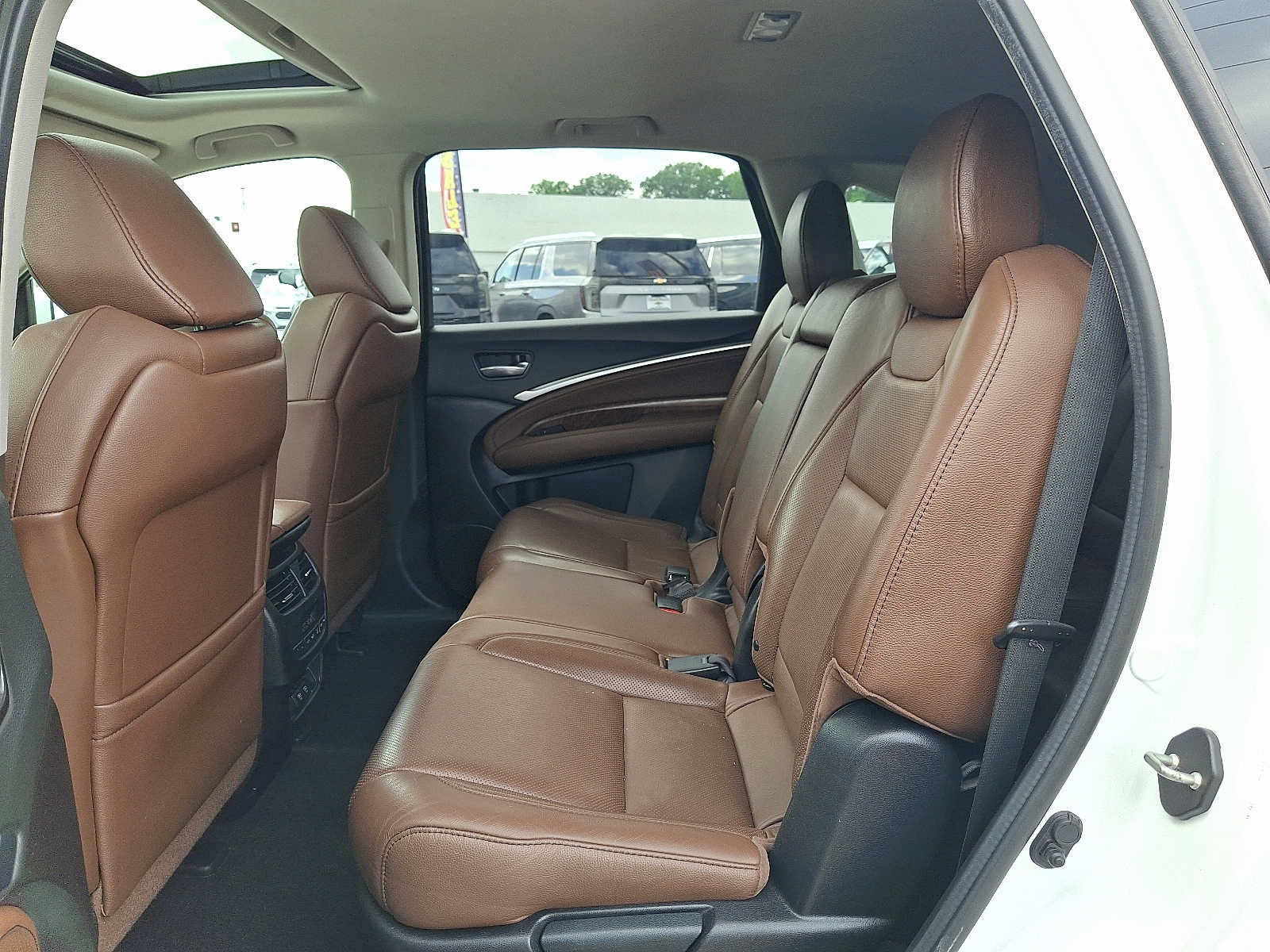 Used 2020 Acura MDX w/ Technology Package AWD/4WD image 10