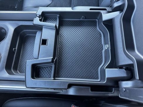 Used 2020 RAM 1500 Sport w/ Night Edition image 18