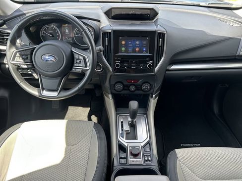Used 2021 Subaru Forester Premium image 13