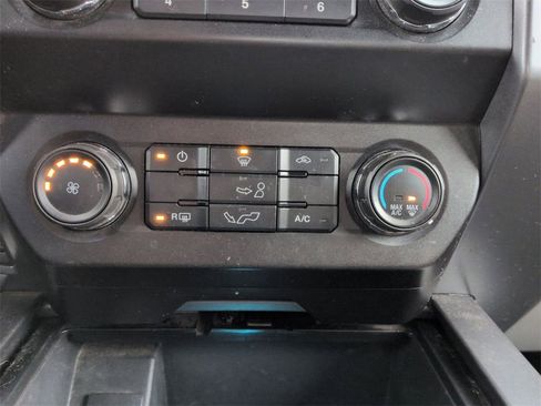 Used 2019 Ford F150 XLT w/ XTR Package image 21