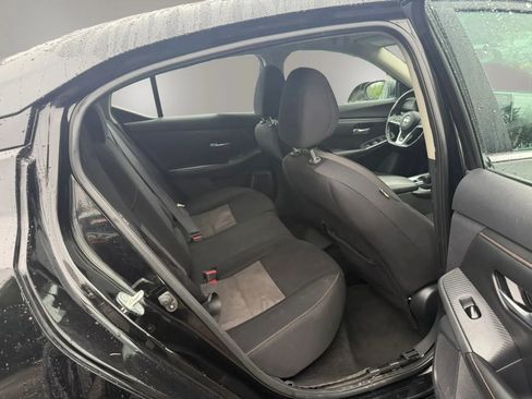 Used 2022 Nissan Sentra SR w/ Midnight Edition FWD image 30