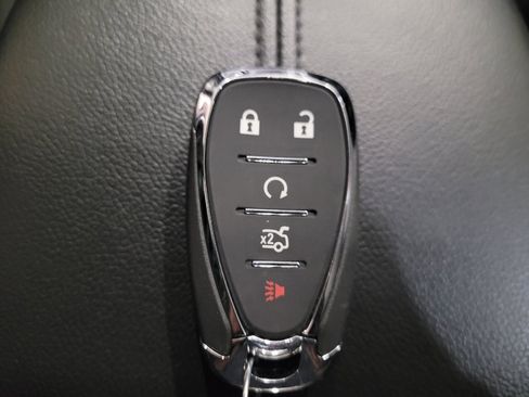 Used 2022 Chevrolet Malibu LT FWD image 32