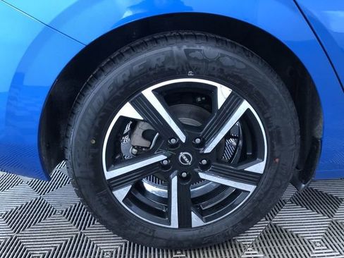 Used 2024 Nissan Sentra SV image 17