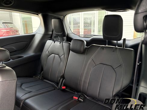 New 2026 Chrysler Pacifica Select image 27