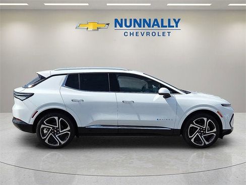 New 2026 Chevrolet Equinox EV LT image 6