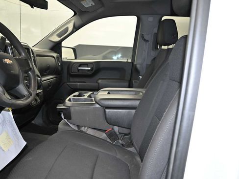 Used 2022 Chevrolet Silverado 1500 Custom AWD/4WD image 18
