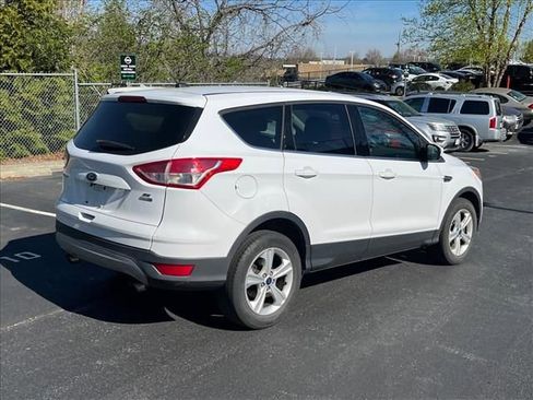 Used 2016 Ford Escape SE image 6