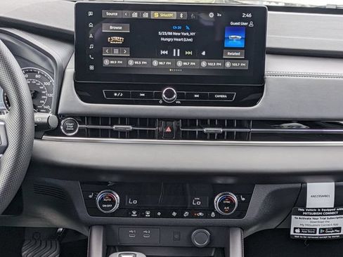 New 2026 Mitsubishi Outlander LE FWD image 19