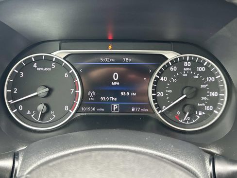 Used 2023 Nissan Sentra SV FWD image 32