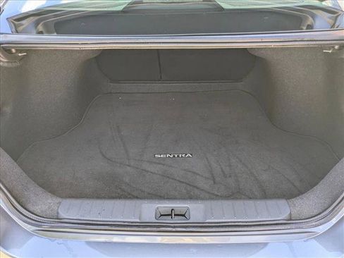 Used 2023 Nissan Sentra SR w/ SR Premium Package FWD image 6