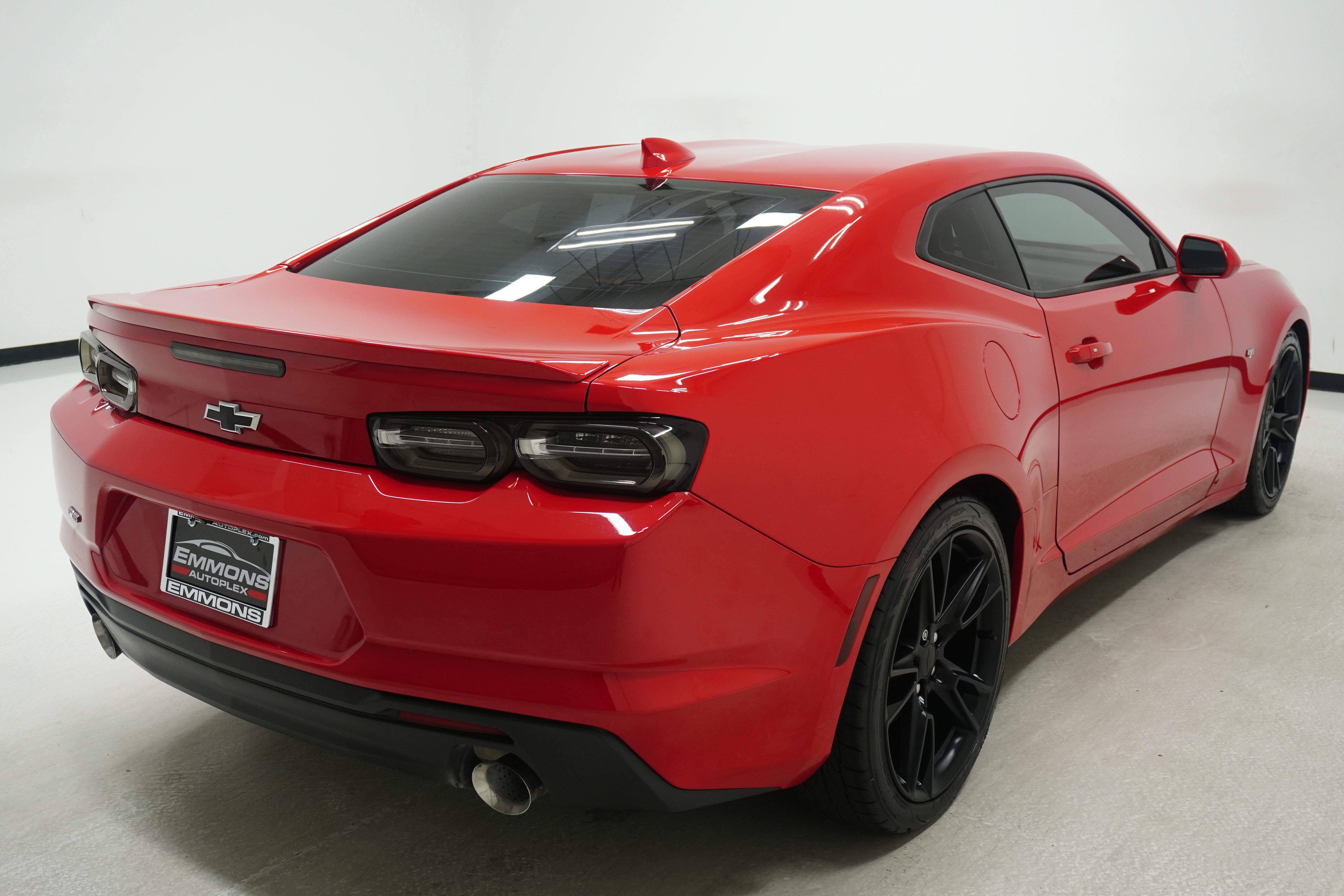 Used 2020 Chevrolet Camaro LT w/ RS Package RWD image 4