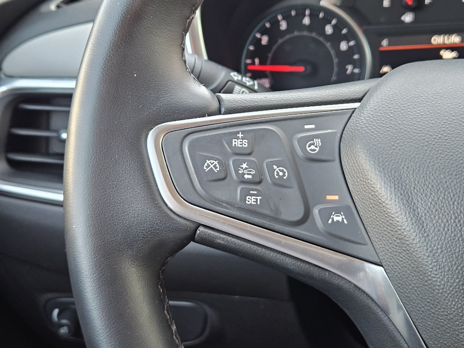 Certified 2024 Chevrolet Equinox LT FWD image 26