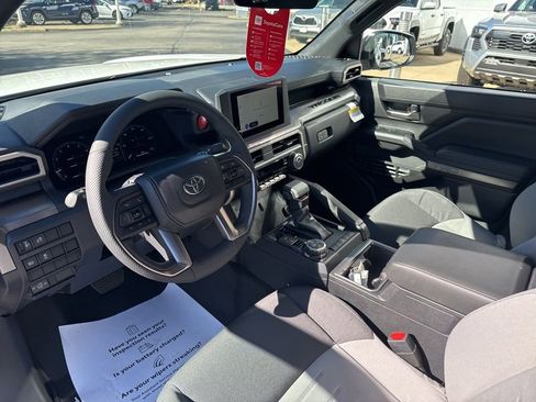 New 2025 Toyota Tacoma TRD Off-Road image 12