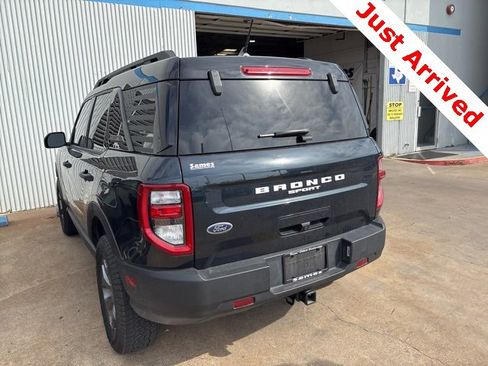 Used 2023 Ford Bronco Sport Badlands image 5