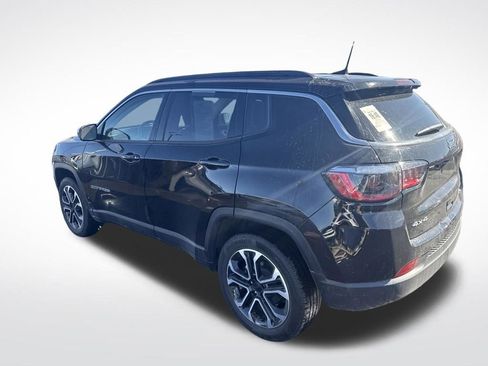 Used 2022 Jeep Compass Limited image 4