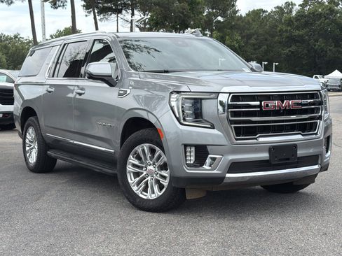 Used 2024 GMC Yukon XL SLT w/ SLT Premium Package AWD/4WD image 2