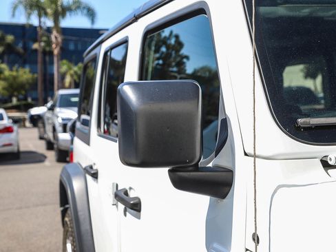 Used 2018 Jeep Wrangler Unlimited Sport S image 6