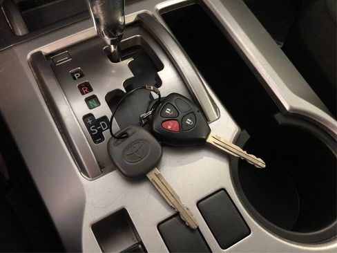 Used 2019 Toyota 4Runner SR5 image 23