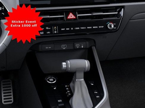 New 2025 Kia Niro EX Touring image 26