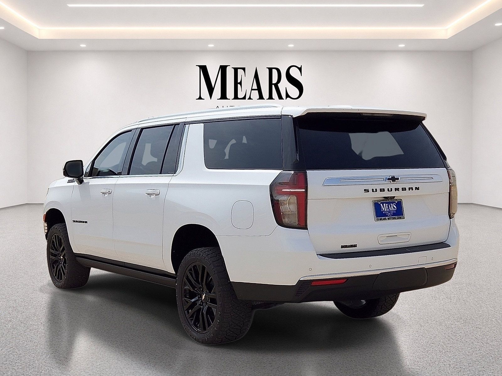 Used 2023 Chevrolet Suburban High Country AWD/4WD image 3