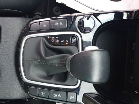 Used 2024 Kia Seltos SX w/ SX Sunroof Package image 28