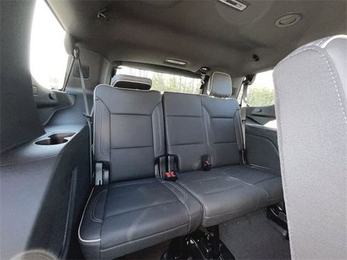 New 2026 GMC Yukon Elevation image 27