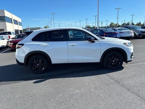 Used 2023 Honda HR-V Sport image 6