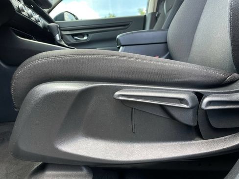 Certified 2025 Honda CR-V LX image 24