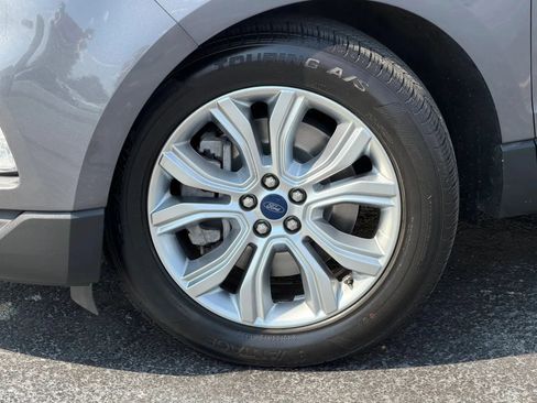 Used 2022 Ford Edge Titanium AWD/4WD image 3
