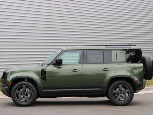 New 2026 Land Rover Defender 110 S AWD/4WD image 2