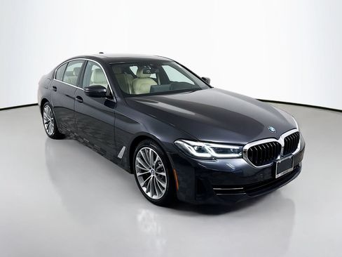 Used 2023 BMW 530i xDrive w/ Premium Package AWD/4WD image 7