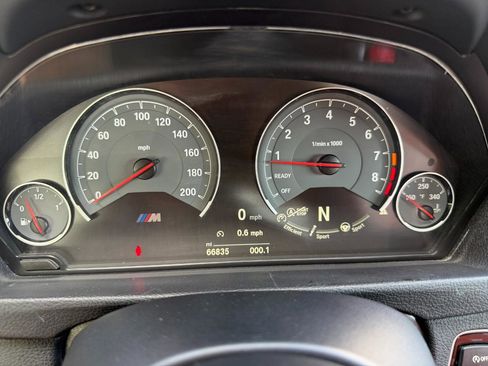 Used 2016 BMW M4 Coupe RWD image 35