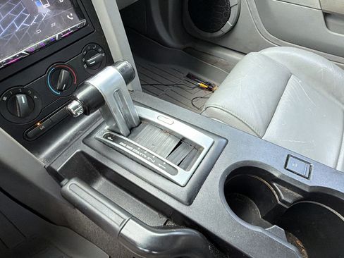 Used 2009 Ford Mustang Coupe RWD image 25