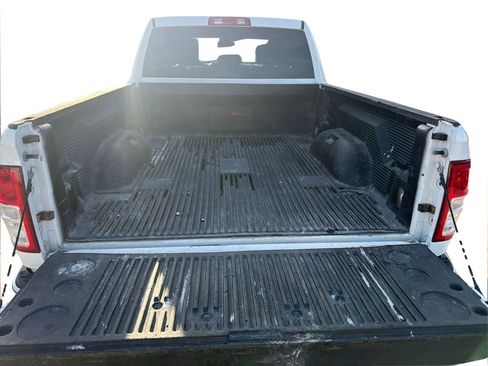 Used 2021 RAM 2500 Big Horn image 13