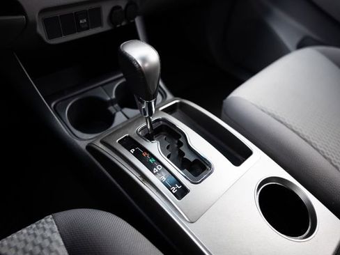 Used 2012 Toyota Tacoma 4x4 Access Cab V6 w/ SR5 Pkg image 18