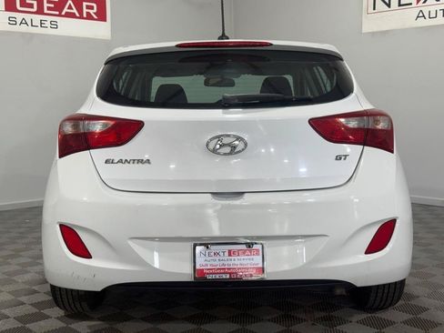 Used 2017 Hyundai Elantra GT FWD image 8