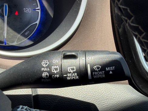 Used 2023 Chrysler Voyager LX FWD image 28