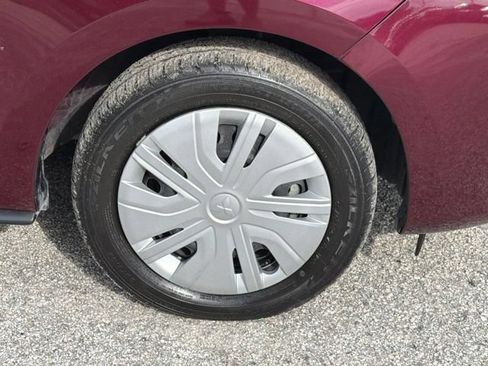Used 2024 Mitsubishi Mirage ES FWD image 10