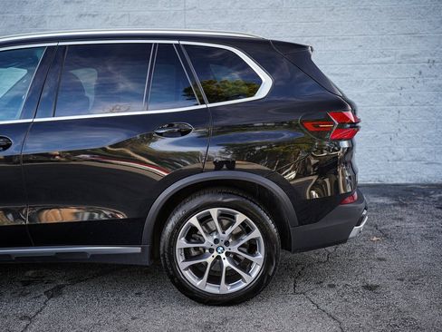 Used 2024 BMW X5 xDrive40i image 11