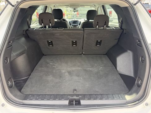 Used 2019 Chevrolet Equinox LS image 29